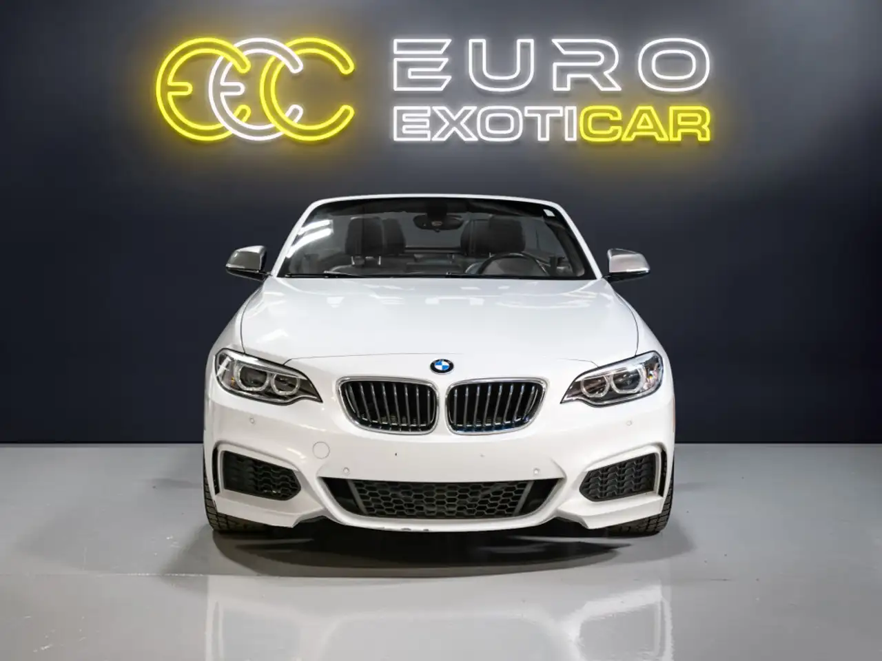 BMW 2 Series снимка BMW 2 Series