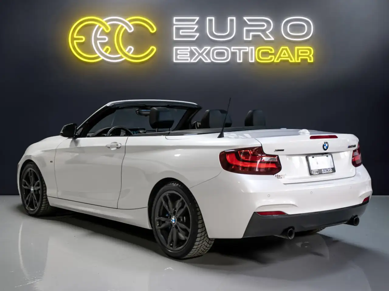 BMW 2 Series снимка BMW 2 Series