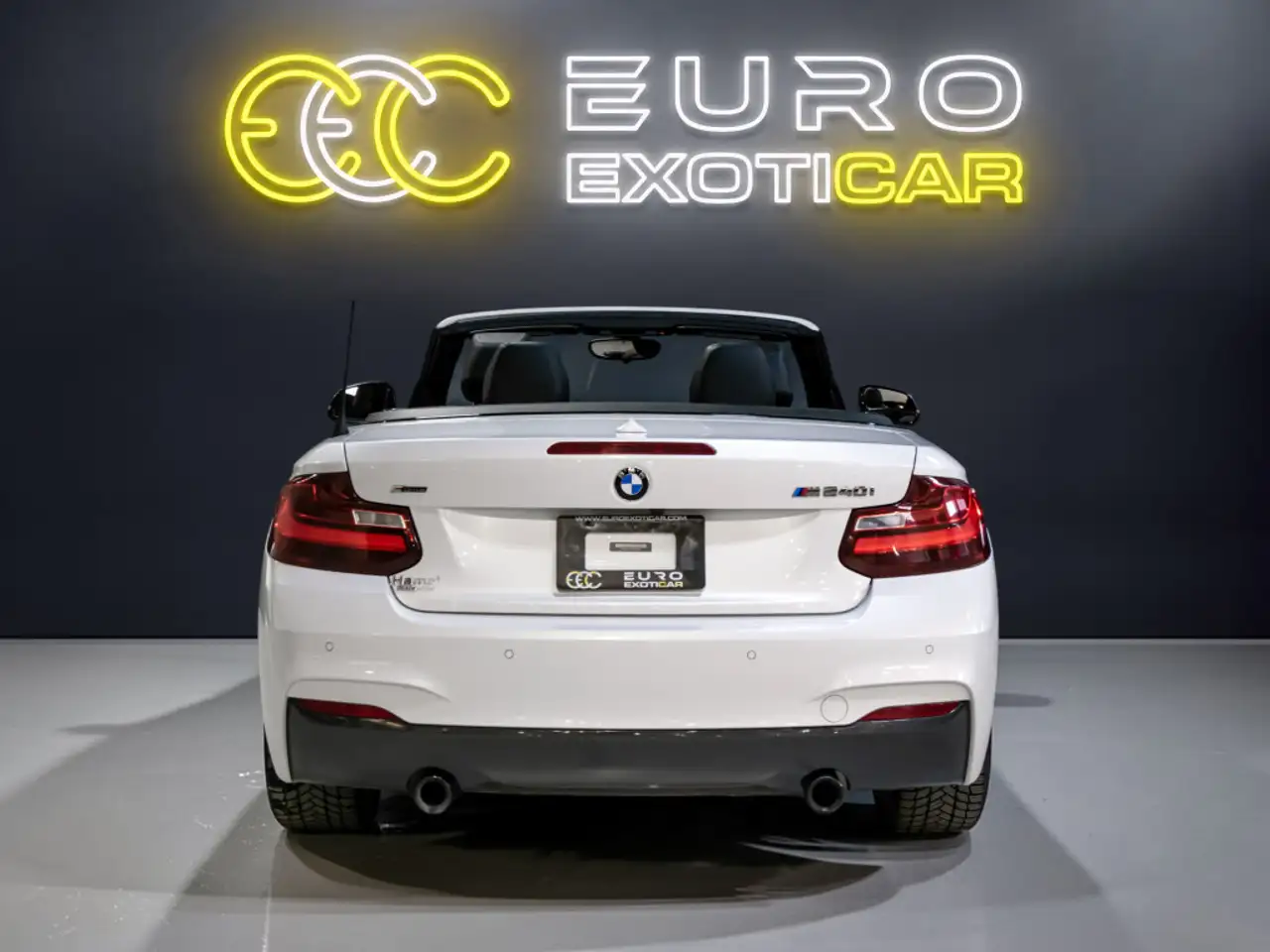 BMW 2 Series снимка BMW 2 Series