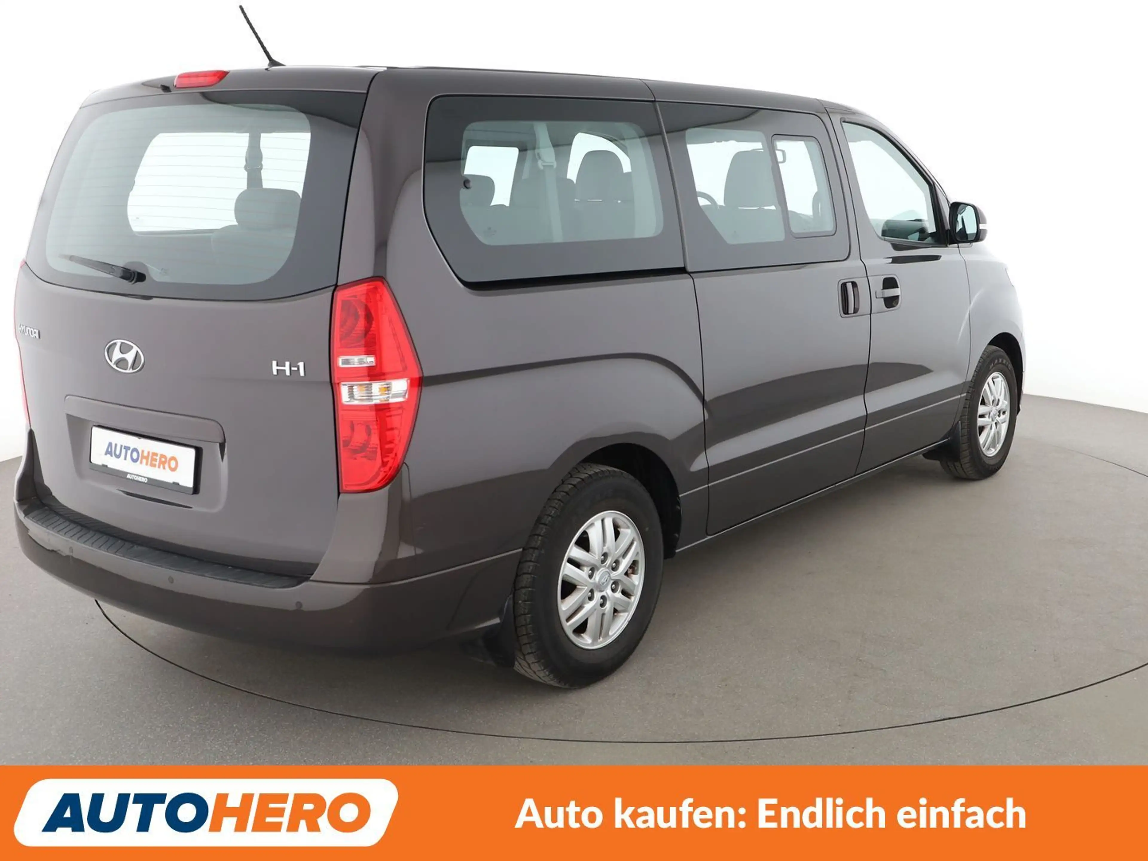 Hyundai H-1 2.5 CRDi Travel Trend *PDC*SHZ* — photo 6
