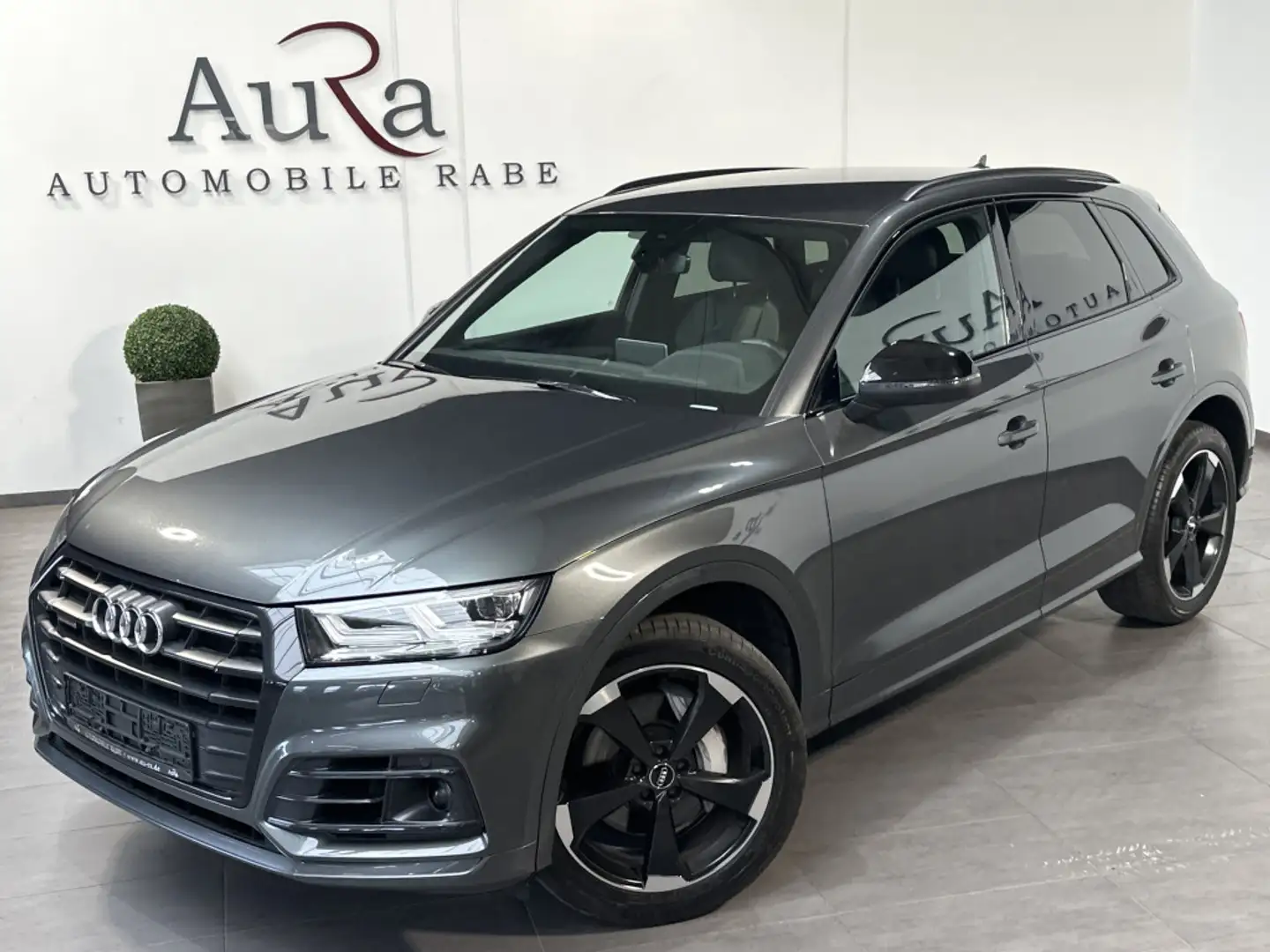 Audi Q5 45 TDI Qu S-Line Black NAV+LED+ACC+VCOCK+20ZO Grau - 1