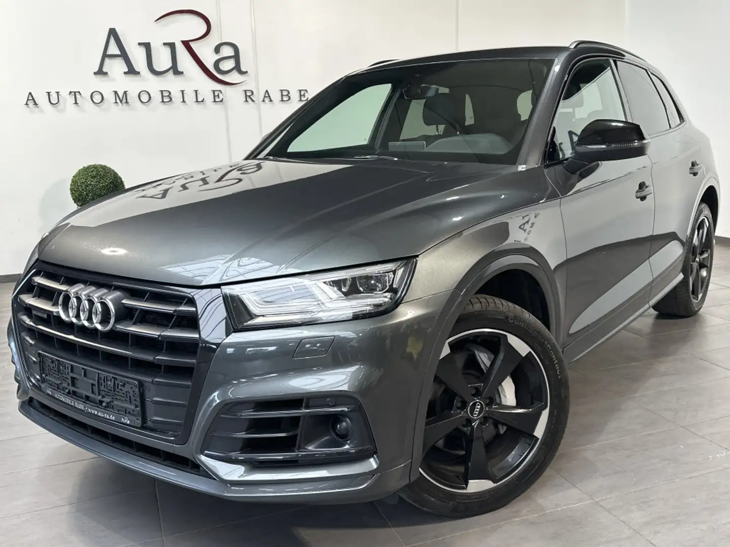 Audi Q5 45 TDI Qu S-Line Black NAV+LED+ACC+VCOCK+20ZO Grau - 2