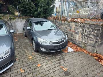 J Sports Tourer Design Edition Navi,PDC