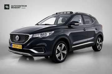 MG EV Luxury 45 kWh (NL-auto, Panoramadak, Camera,