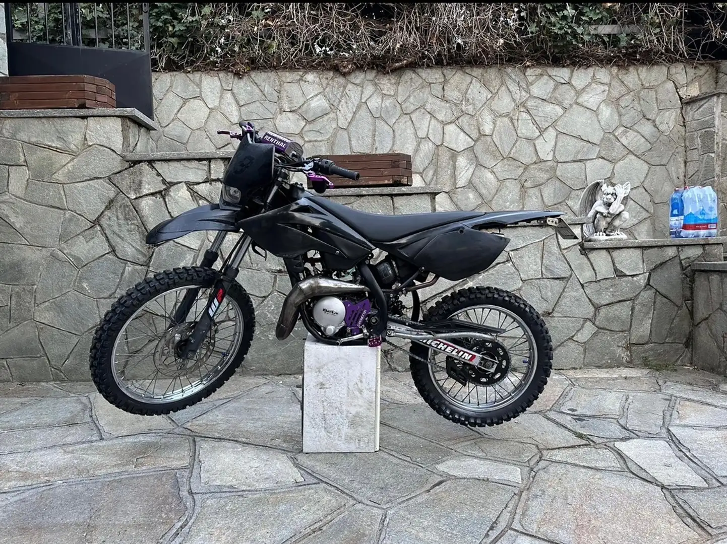 Beta RR 50 Negro - 1