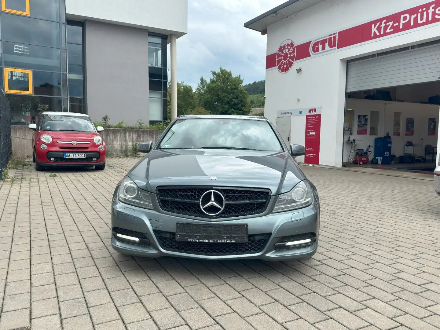 Mercedes-Benz C 220 CDI BlueEfficiency/BiXenon/PDC/Facelift - 2