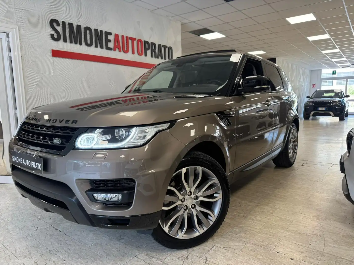 Land Rover Range Rover Sport Range Rover Sport 3.0 tdV6 HSE Dynamic Beige - 2