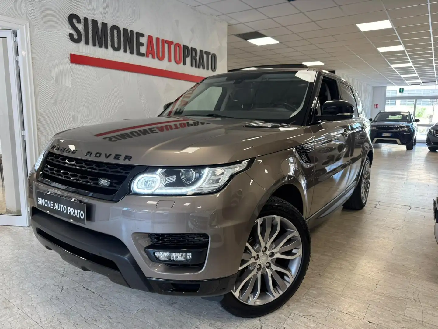 Land Rover Range Rover Sport Range Rover Sport 3.0 tdV6 HSE Dynamic Beige - 1