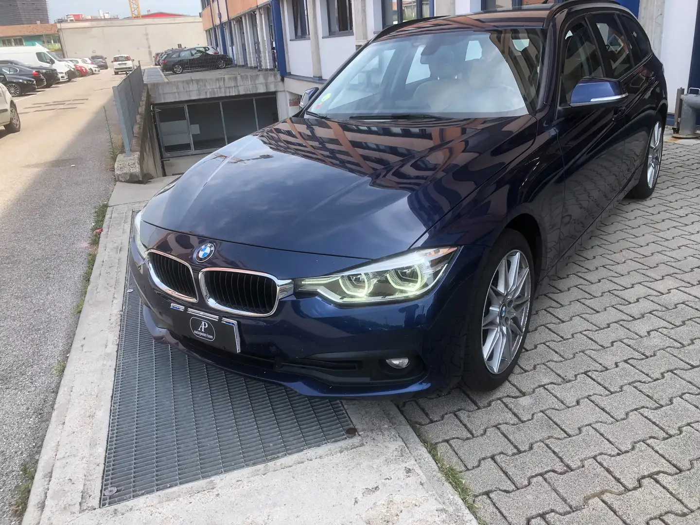 BMW 320 Serie 3 F31 Touring 320dTouring xdrive automatico Blauw - 1