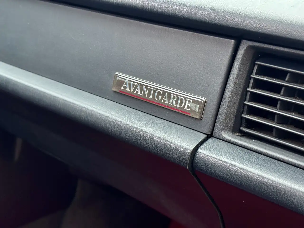 Mercedes-Benz 190 E 1.8 Avantgarde rosso, foto 12