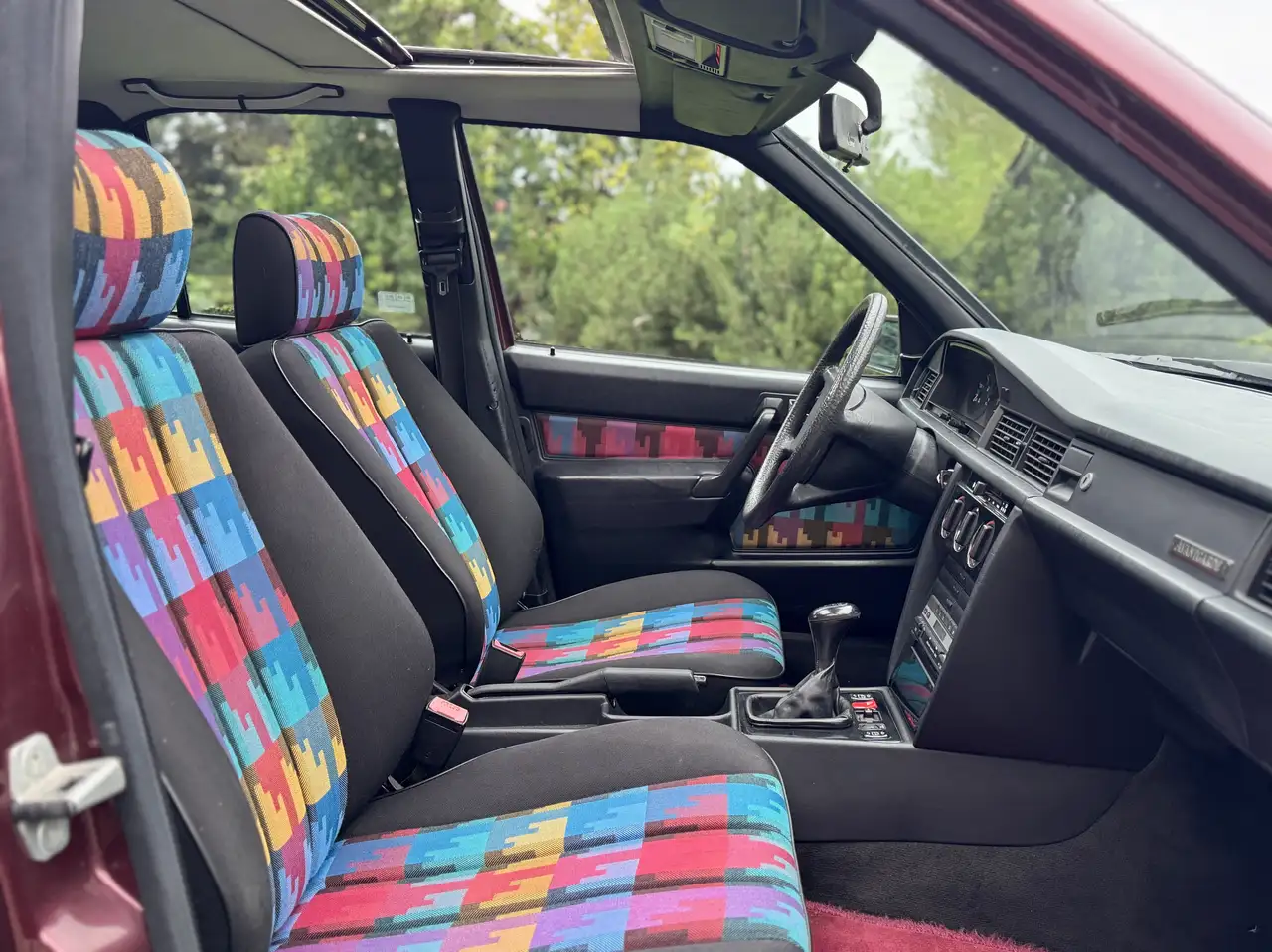 Mercedes-Benz 190 E 1.8 Avantgarde rosso, foto 10