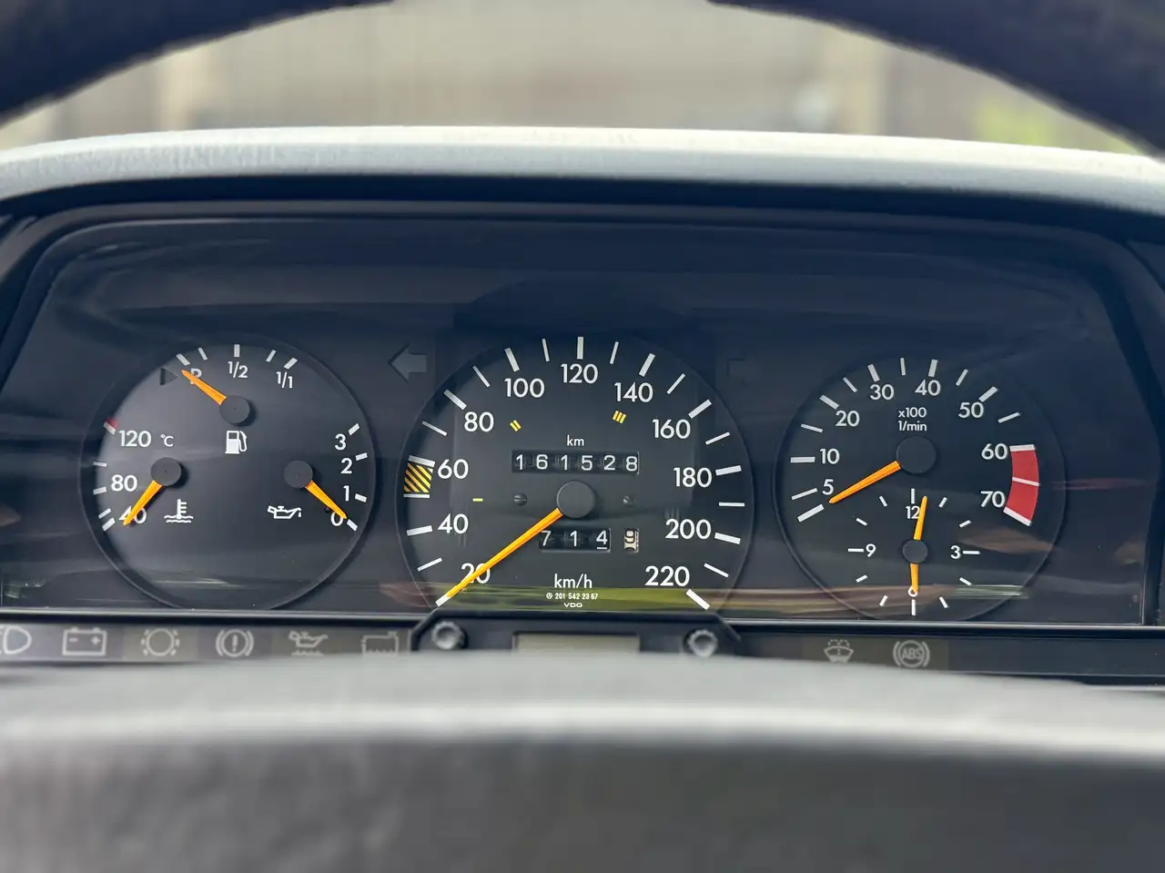 Mercedes-Benz 190 E 1.8 Avantgarde rosso, foto 8