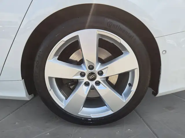 Audi S6 view 15