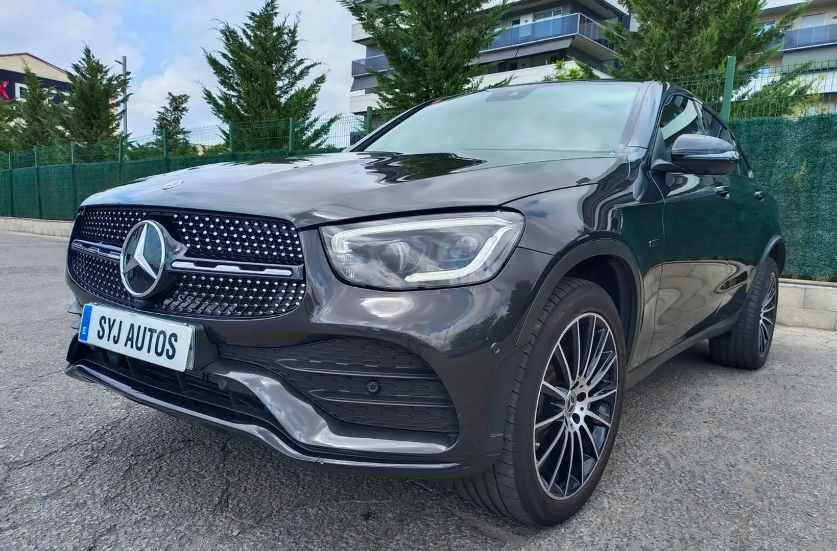 Mercedes-Benz GLC 300 300e Coupe 4MATIC - 1