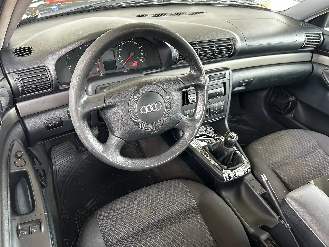 Audi A4 Facelift 1.6 Benziner *SHZ/BT/Klima*, foto 11