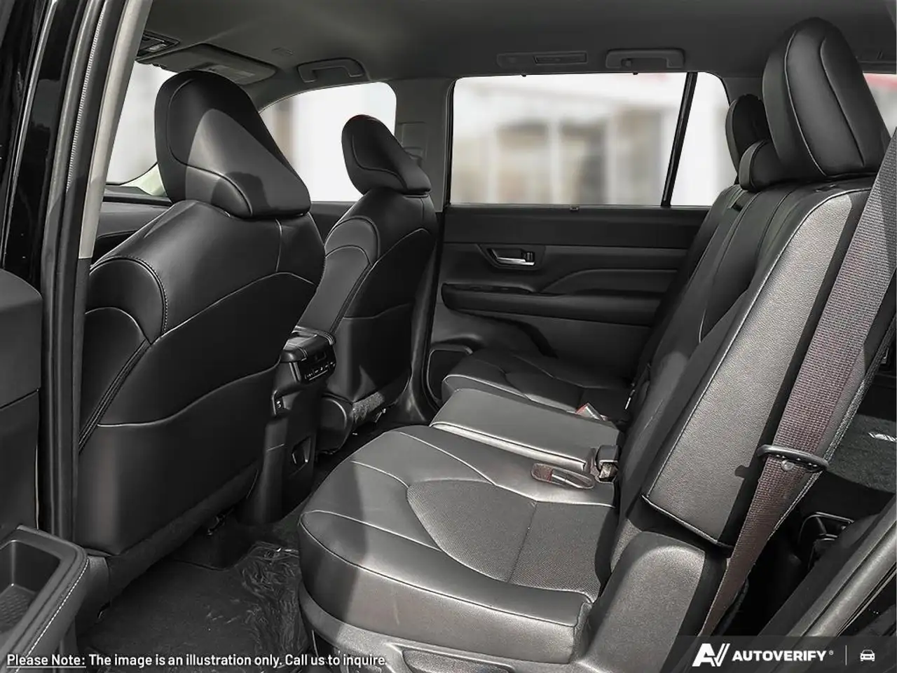 Toyota Grand Highlander fotografie Toyota Grand Highlander