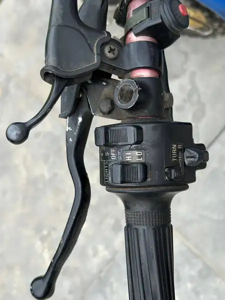 Suzuki DR 250 - foto 5