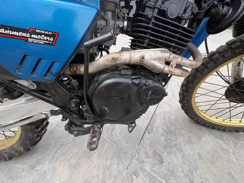 Suzuki DR 250 - foto 8