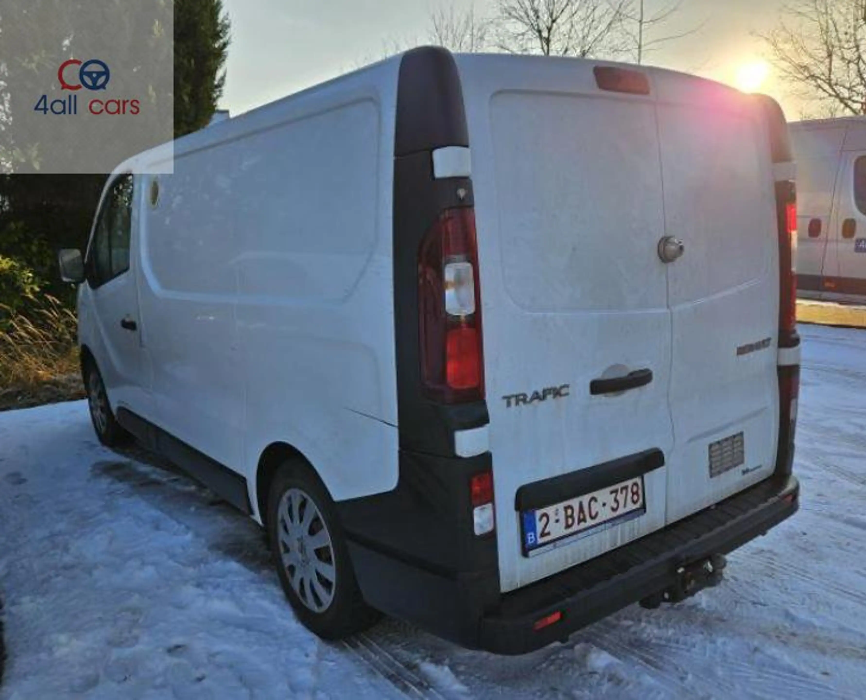 Renault Trafic 3311 Grand Confort L1H1 Navi Trekh Cam180° PDC-A Airco Cruise 1.6dCi 125pk S/S bvm6 — photo 2