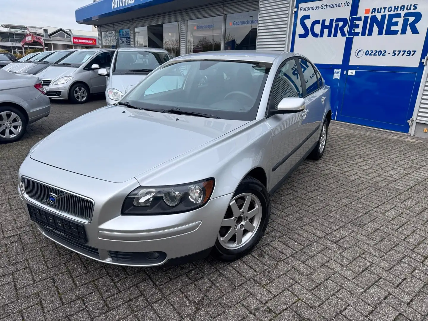 Volvo S40 Lim. 1.8    1.Hand Silber - 1