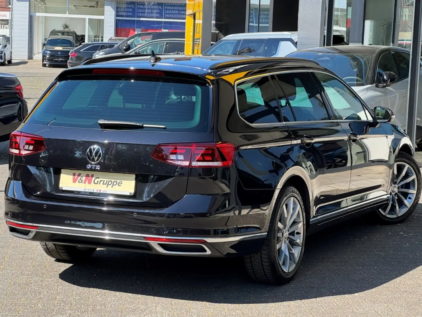 Volkswagen Passat Variant GTE NAVI MASSAGE HUD SDTHZ KAMERA Noir - 2