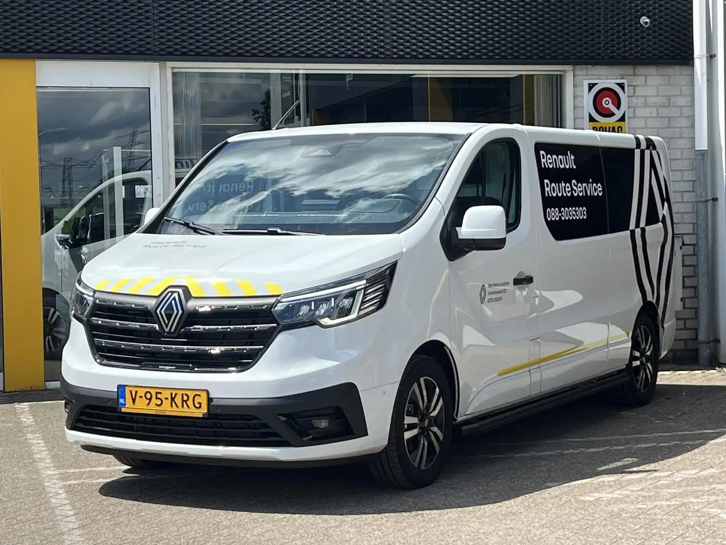 Renault Trafic 2.0 Blue dC1 150 EDC T30 L2H1 Anniversary Edition - 2