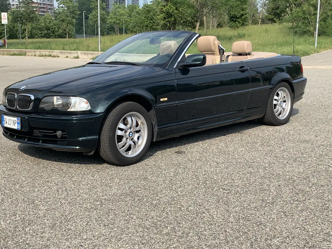 BMW 320i Cabrio c/hardtop, foto 1