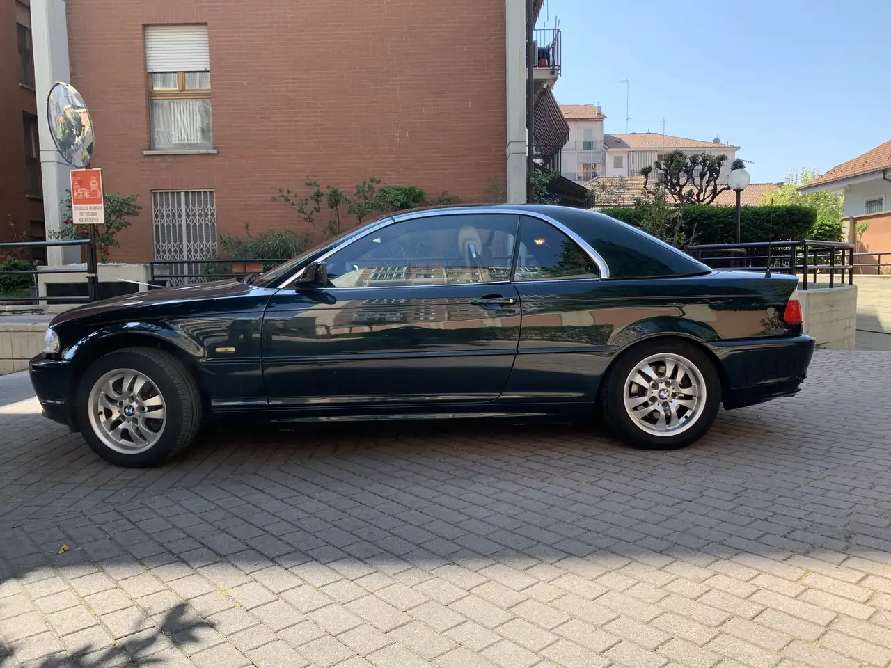 BMW 320i Cabrio c/hardtop, foto 11