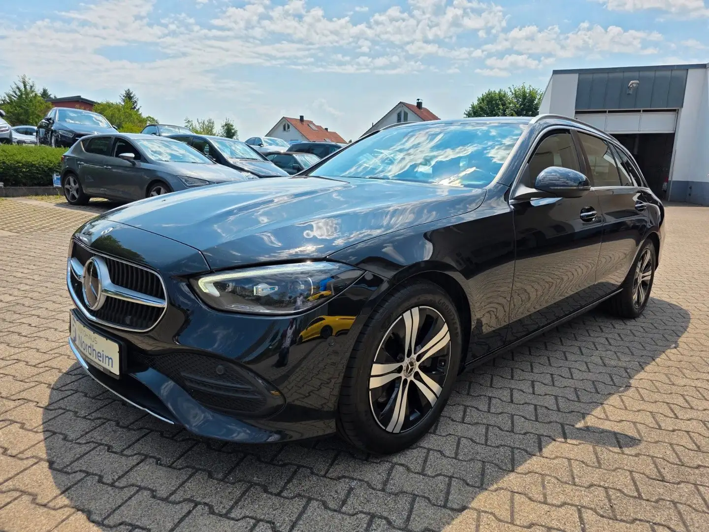 Mercedes-Benz C 200 T d Automatik/Distronic/Navi/Kamera/EU6 Noir - 1