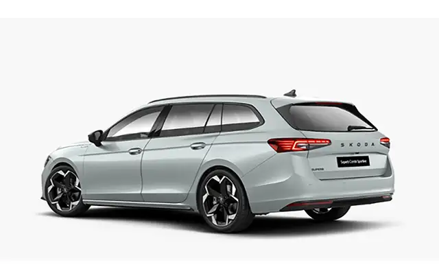 Skoda Superb view 2