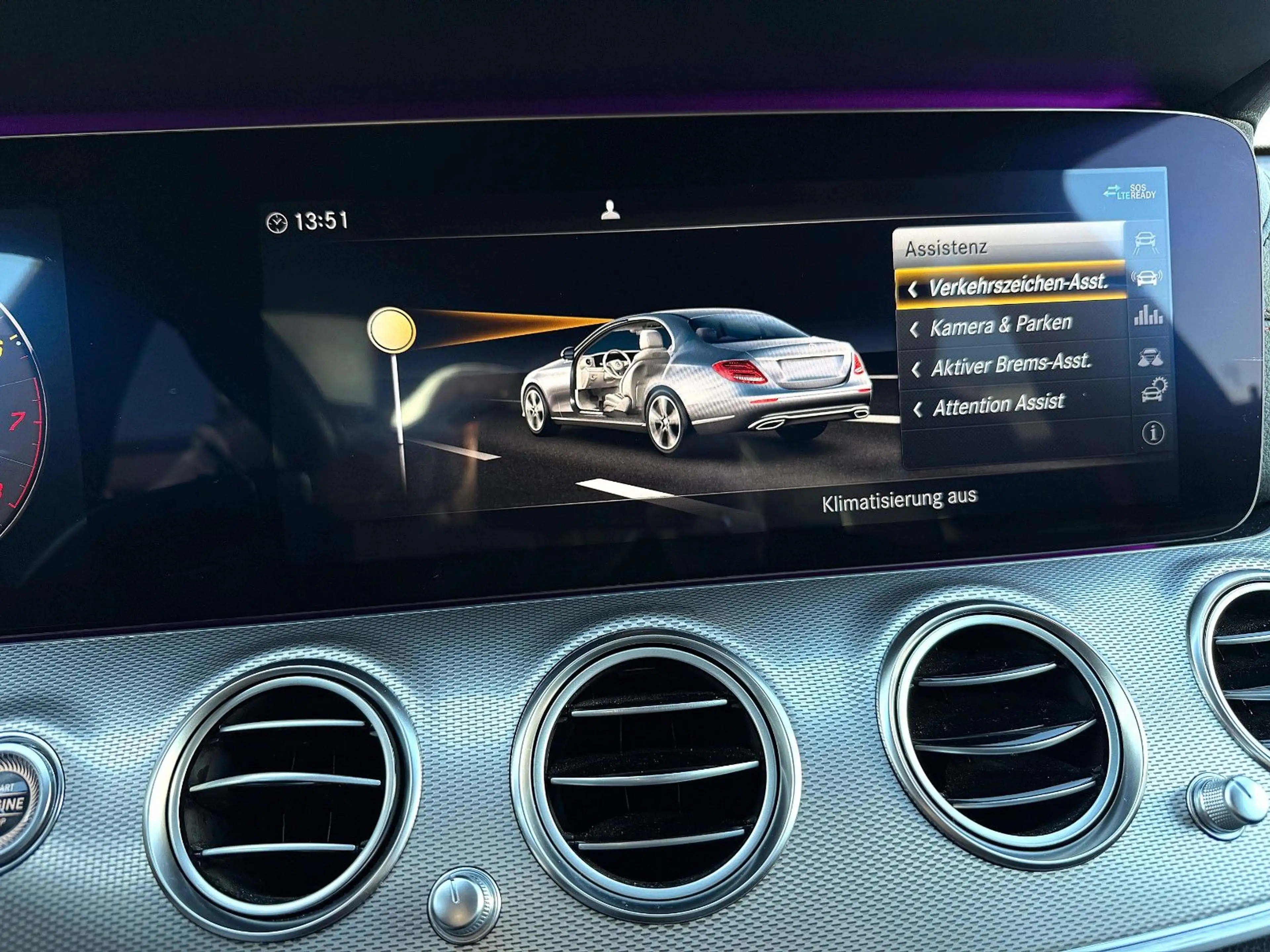 Mercedes-Benz E 53 AMG *4Matic+*Schiebedach*Comand*AMG Ride* — photo 32