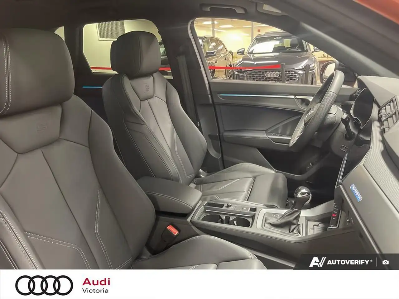 Audi Q3 снимка Audi Q3