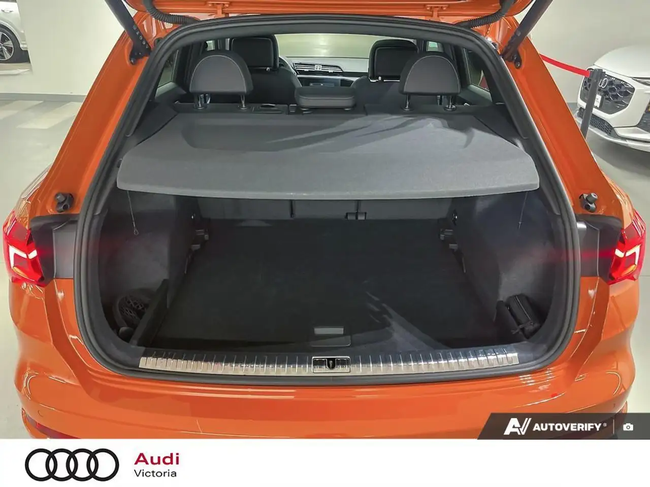 Audi Q3 снимка Audi Q3