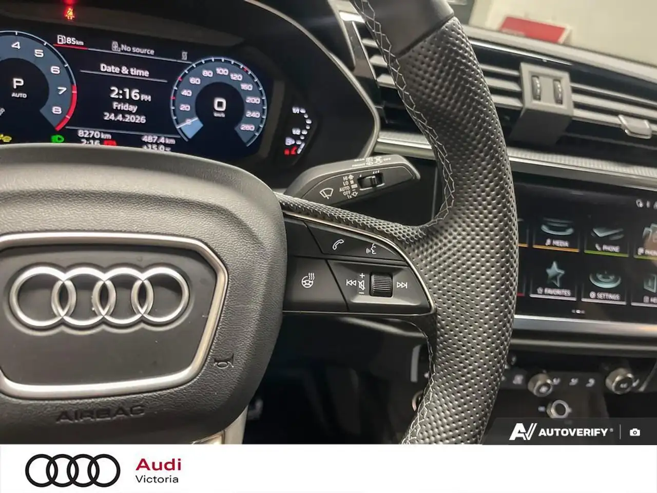 Audi Q3 снимка Audi Q3