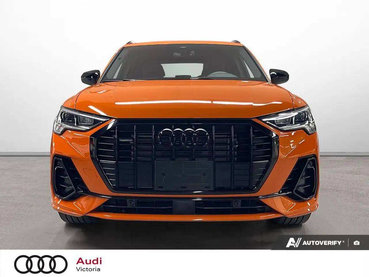 Audi Q3 снимка Audi Q3