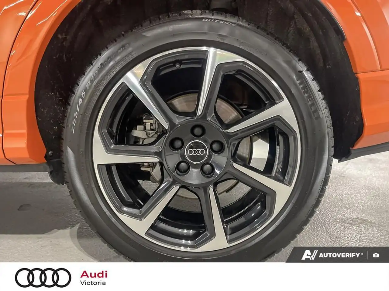 Audi Q3 снимка Audi Q3