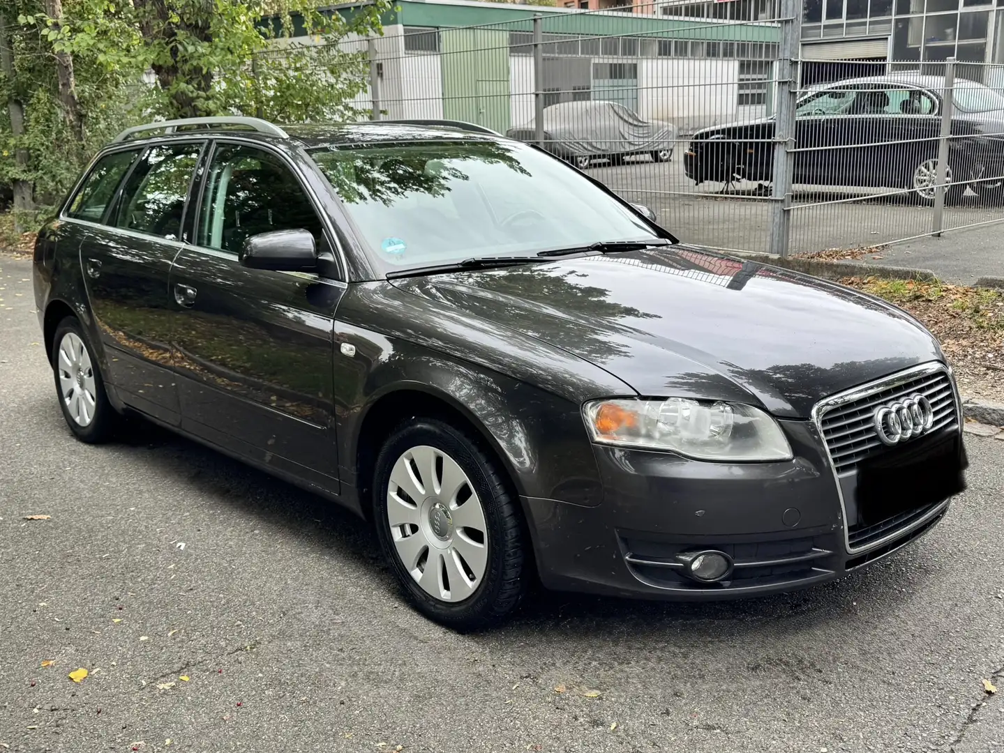 Audi A4 1.9 TDI DPF Avant Grau - 1