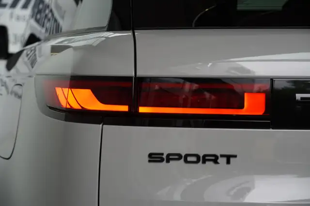 Land Rover Range Rover Sport 3.0 PHEV SWB Dynamic HSE Ansicht 12
