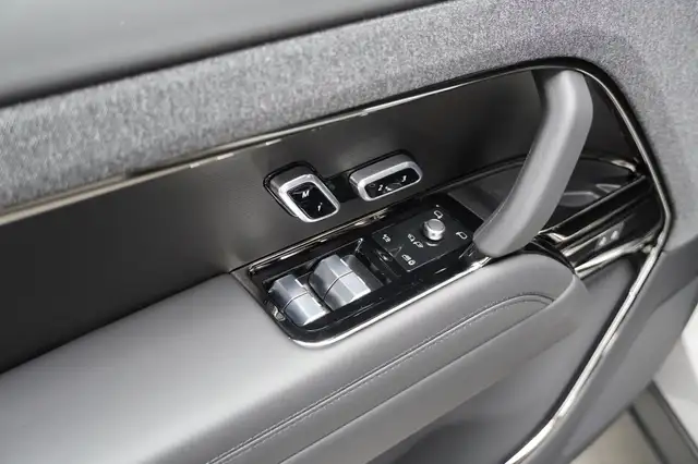 Land Rover Range Rover Sport 3.0 PHEV SWB Dynamic HSE Ansicht 17