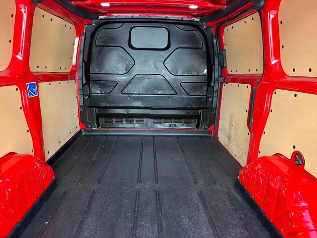 Ford Transit Custom view 5