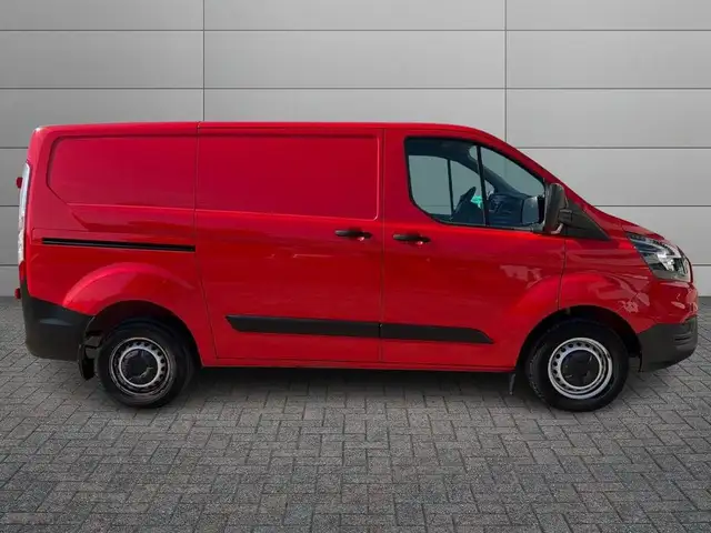 Ford Transit Custom view 3