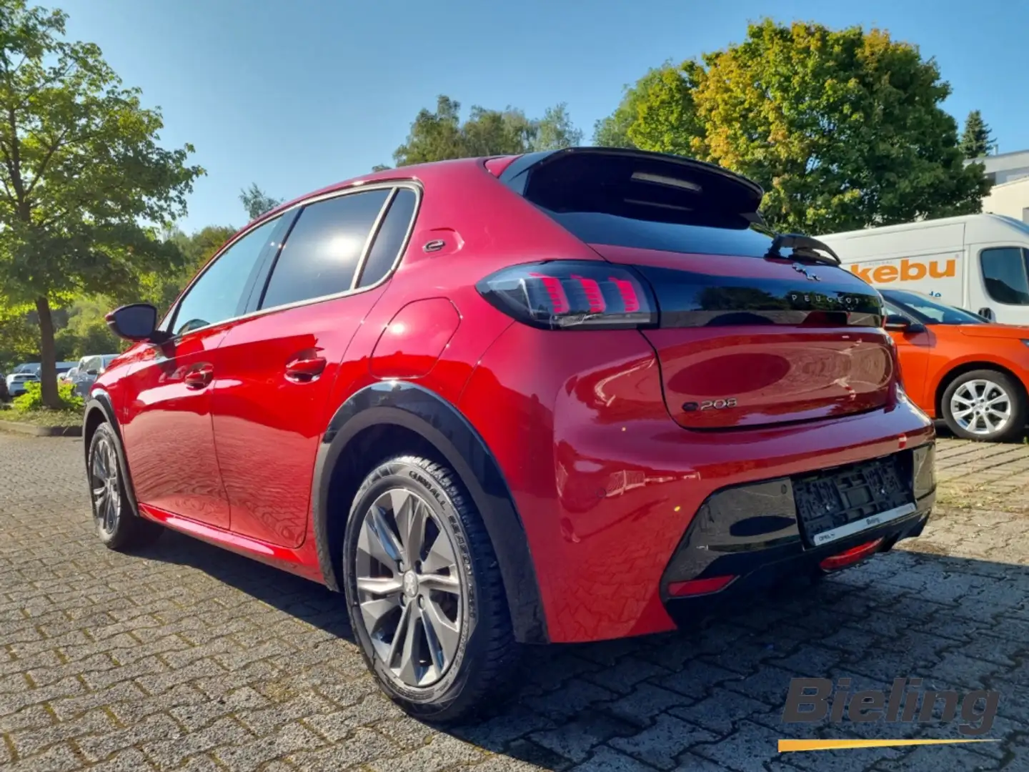 Peugeot 208 Navi Rückfahrkamera Einparkhile 1.Hand Rot - 2