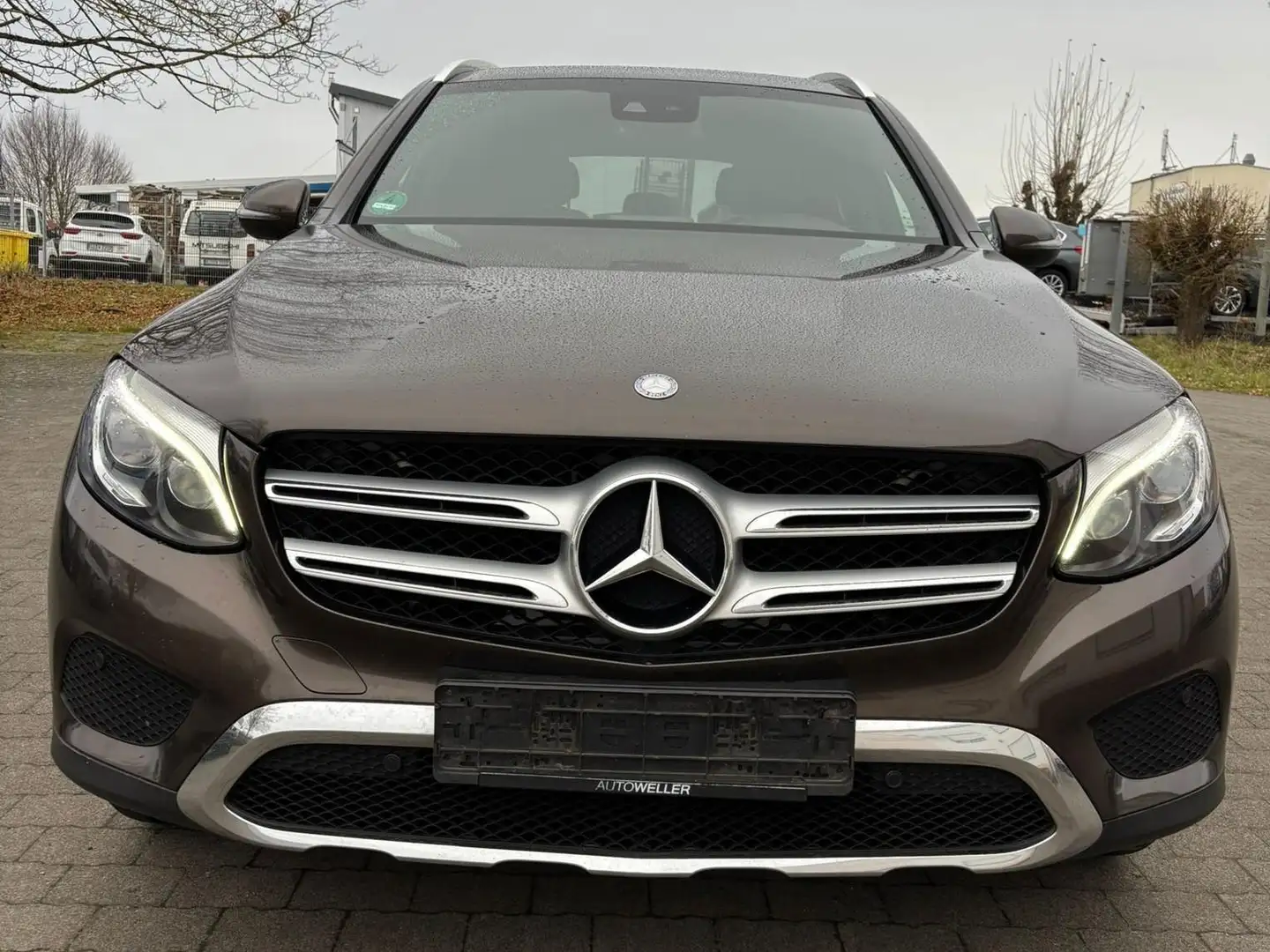 Mercedes-Benz GLC 220 GLC220d 4Matic Exclusive *AHK*PANO*NAVI*KAMERA* Braun - 2