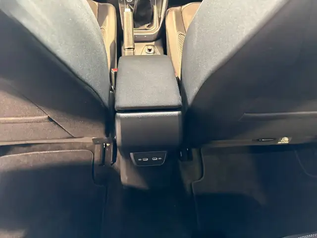 Volkswagen Taigo view 13