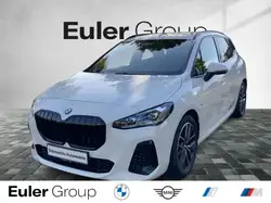 Bmw 220 Active Tourer i Sportpaket HUD AD AHK klappbar Nav