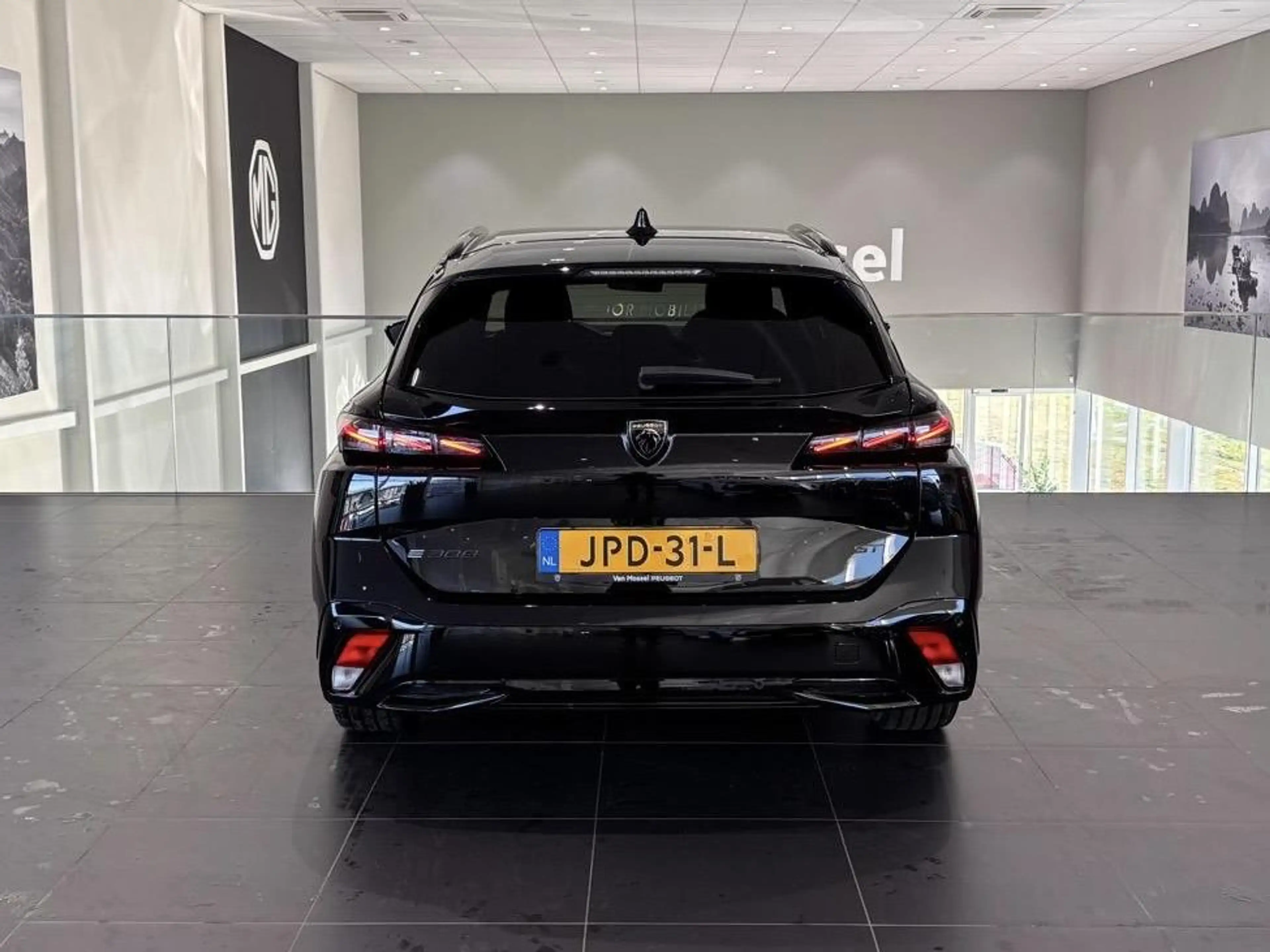 Peugeot 308 e-308 SW GT 54 kWh Climate Control | Voorstoelen E — photo 4