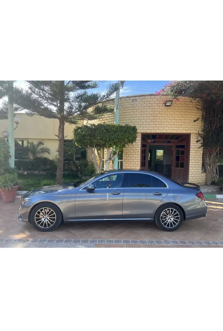 Mercedes-Benz 350 - 2