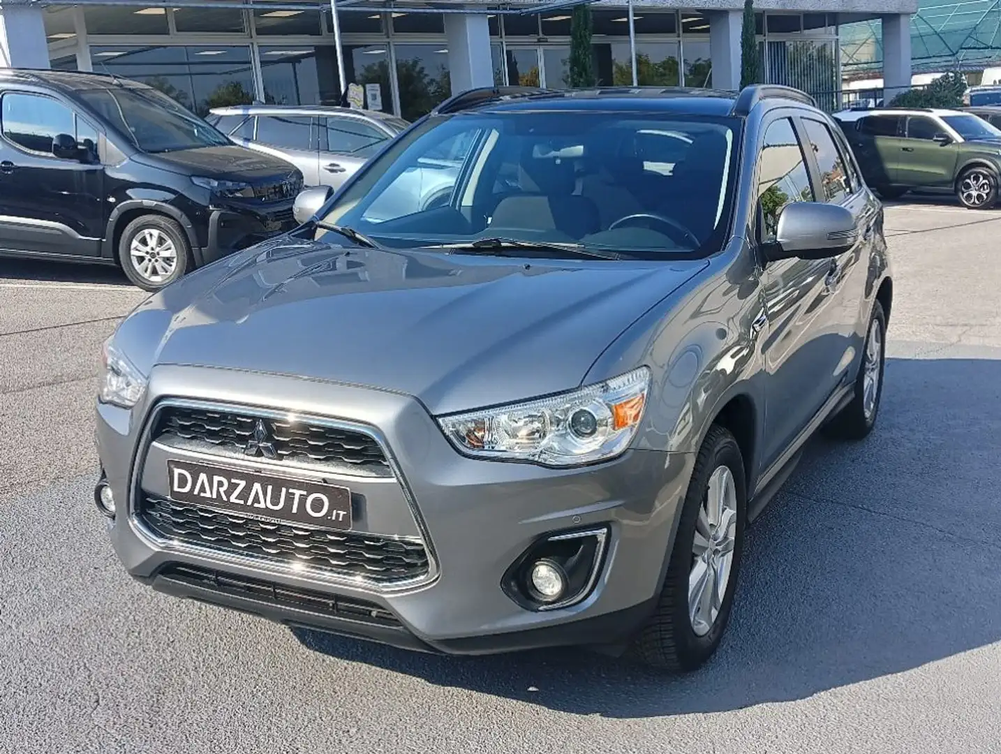 Mitsubishi ASX 1.8 DI-D 150 CV 4WD Intense Panoramic Grijs - 1
