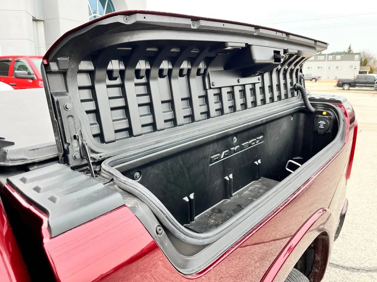 RAM 1500 снимка RAM 1500