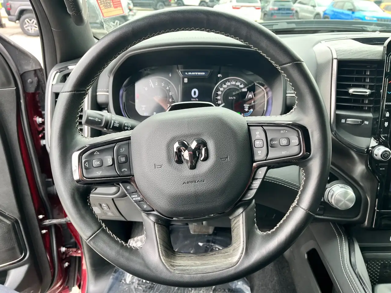 RAM 1500 снимка RAM 1500